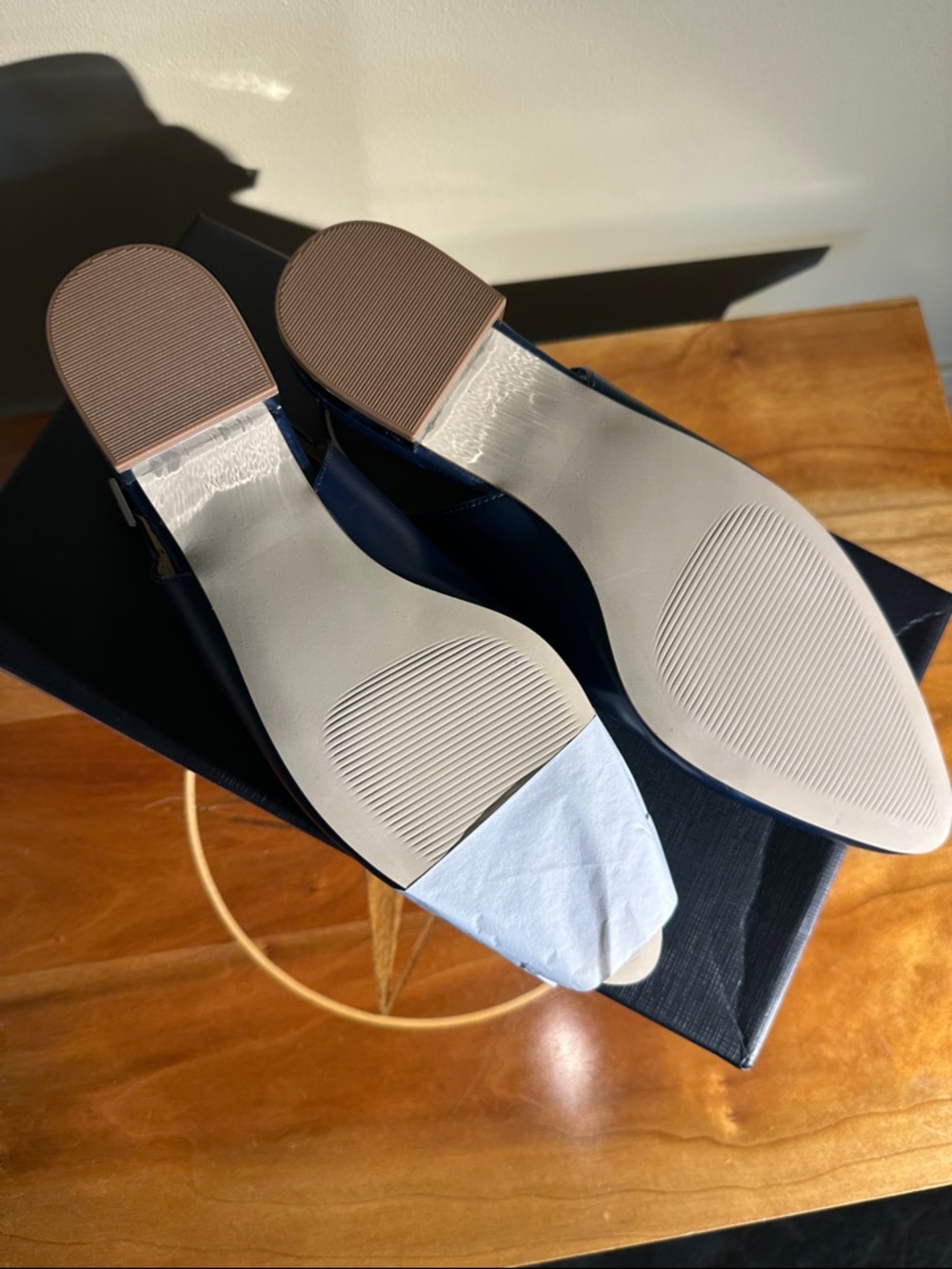 Talbots Edison Binding Bow Shoe. - Picture 4 of 8